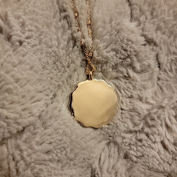 Lane Bryant Adjustable Gold Tone Necklace With Charm - Picture 2 of 6